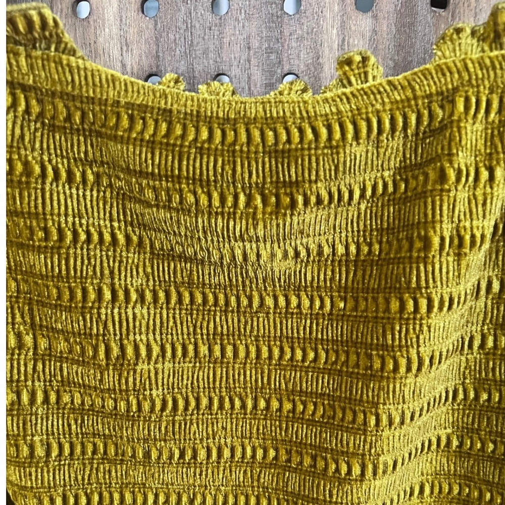 Wild Fable Golden Chartreuse Velvet Stretch Cropped Tank Top Size Large retro - Picture 2 of 9